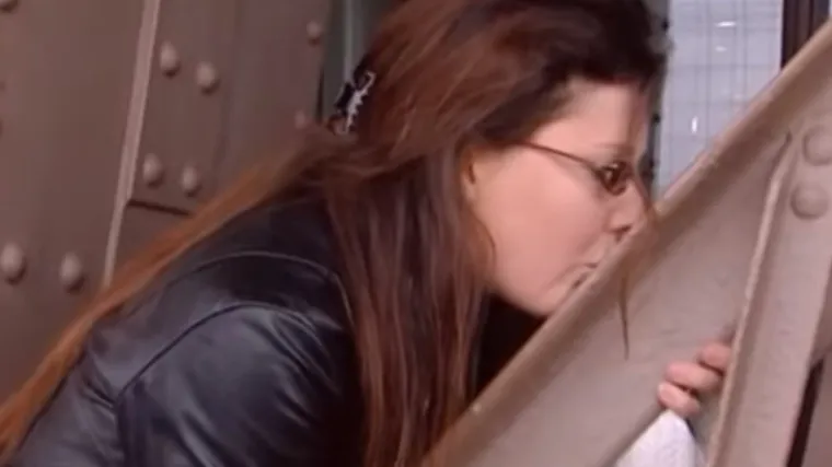 Tvrdi žena koja se nakon luke i mosta udala za Eiffelov toranj