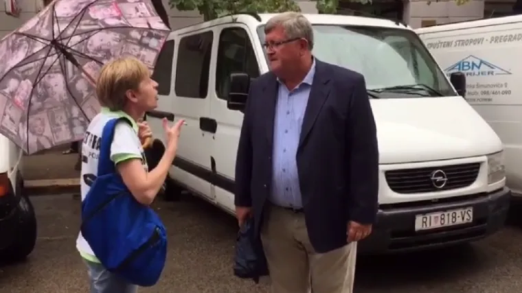 Gradonačelnik Obersnel potpuno izgubio živce u verbalnom sukobu s aktivisticom riječkog 'Pokreta otpora'