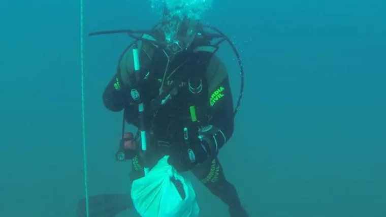 Pronašli svežnjeve ljudskih kostiju, korištene su za ritual malo poznate afričko-karipske religije?