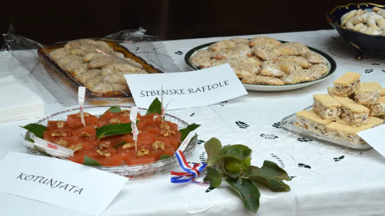 Kalendar 'Starih &scaron;ibenskih slastica' povodom 950. obljetnice spomena &Scaron;ibenika