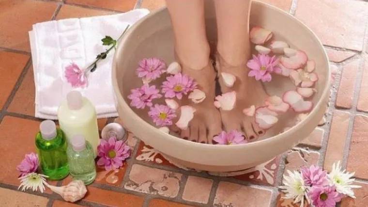 Kućni wellness za stopala: Ispucale pete i suhu kožu najbolje liječi priroda