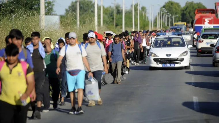 U Srbiji već čeka 5000 migranata, slovenski premijer uputio dramatično upozorenje