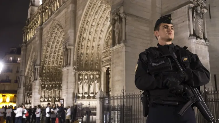 U Parizu uhićene tri žene