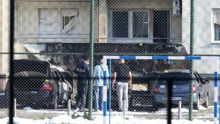 Zapaljen automobil vlasnika kafića na koji je prije nekoliko dana bačena bomba!