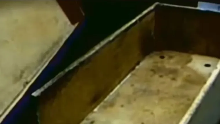 Sedam godina živjela je u lijesu. Bila zatvorena 23 sata dnevno, pu&scaron;tali su je samo da ju siluju i muče