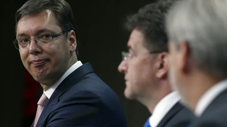 Hahn se sastao s Vučićem: 'Hvala vam &scaron;to ne reagirate na izjave i poruke iz Zagreba'