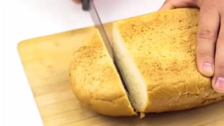 Tko bi rekao da cijelo vrijeme pogrešno režemo kruh?