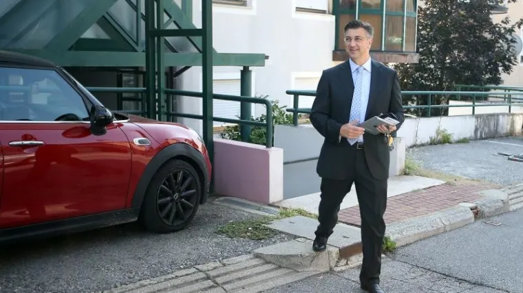 'Volio bih da se prvo čestita, a onda zaziva velika koalicija. To zasad nije opcija!'