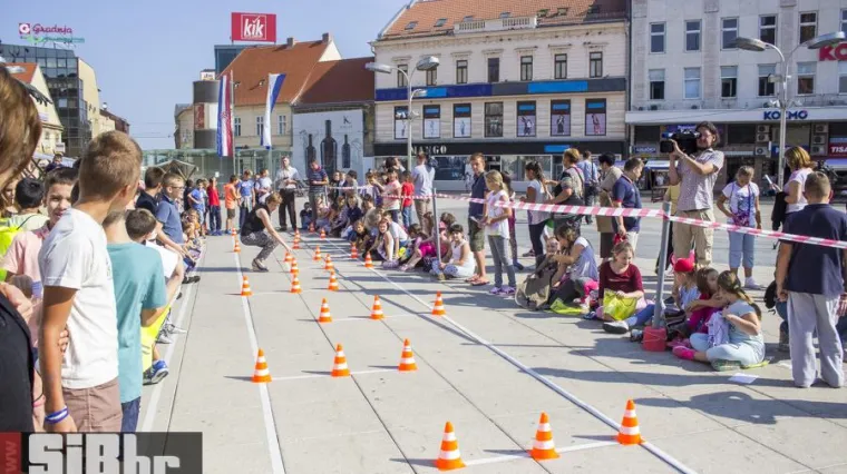 U Osijeku održana akcija 'Sigurno do cilja'