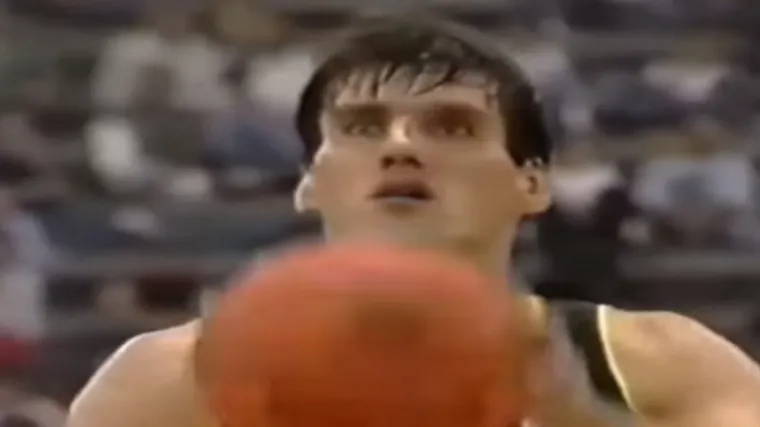 Slavnog splitskog košarkaša brutalno pretukli na plaži - zamalo ostao bez jednog oka!