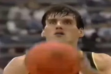 Slavnog splitskog košarkaša brutalno pretukli na plaži - zamalo ostao bez jednog oka!