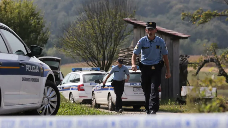Stravično ubojstvo kod Pokupskog: 19-godi&scaron;njak roditelje izbo nožem pa pronađen kako sjedi kraj njihovih tijela