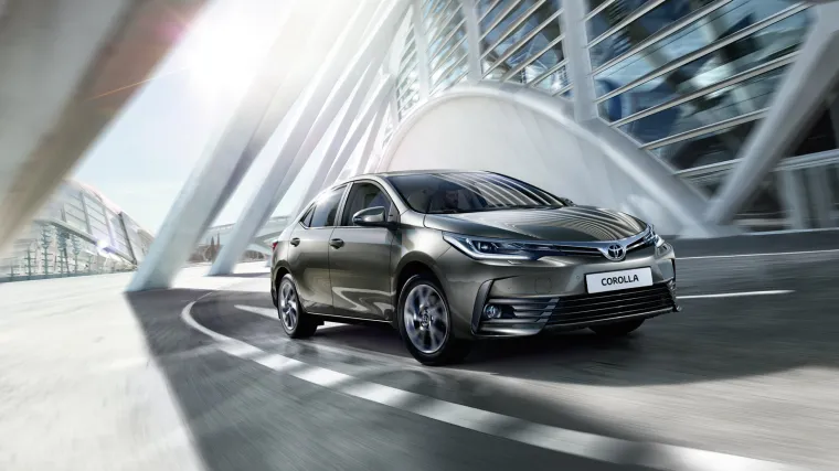 LEGENDA SE NASTAVLJA: Uz 50. rođendan Toyota predstavila redizajniranu Corollu