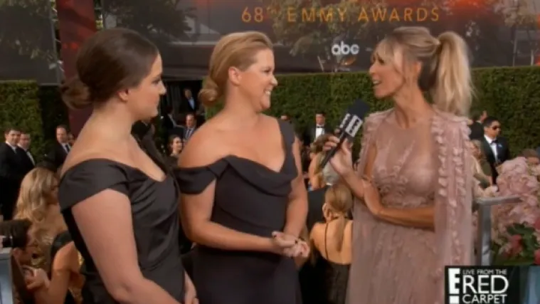 O tamponima i haljinama: Amy Schumer dala je brutalno iskren odgovor na pitanje što je odjenula za dodjelu Emmyja