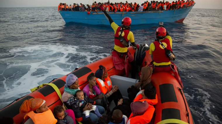 U blizini egipatske obale se prevrnuo brod sa 600 migranata: poginulo najmanje 29 ljudi