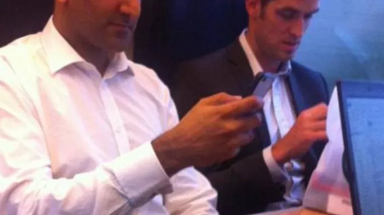 Postoje li jo&scaron; džentlmeni ili barem bonton? Žena s invaliditetom ostala &scaron;okirana pona&scaron;anjem dvojice 'gospodina' pa ih prozvala