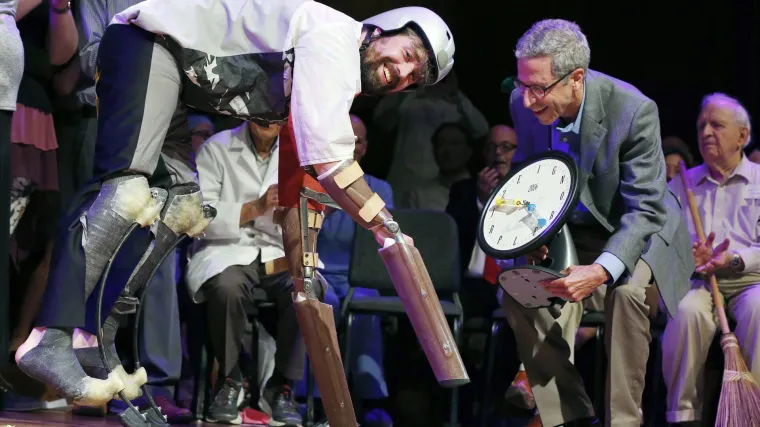 Uručeni Nobeli za bizarluk koji će nas nasmijati: o spolnom životu &scaron;takora i kako izgledaju predmeti ako ih promatramo kroz noge