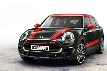 Mini Clubman JCW do stotke potegne za 6,3 sekundi
