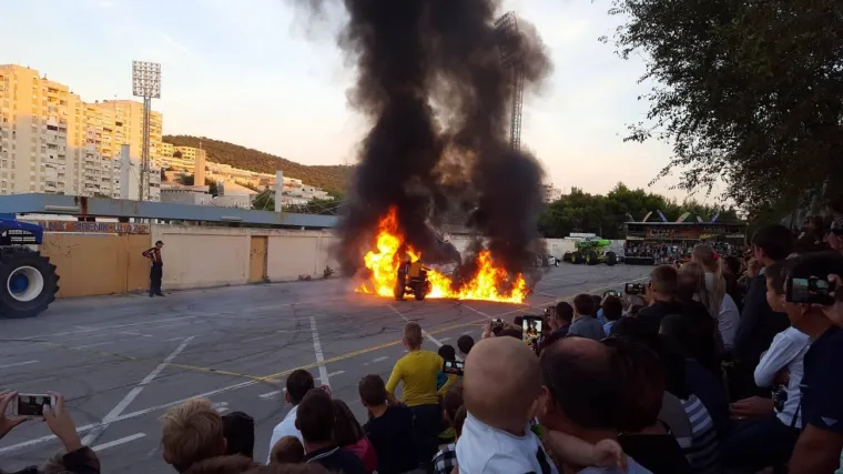 'Crazy Cars' u &Scaron;ibeniku: Eksplozivne scene dostojne akcijskih filmova