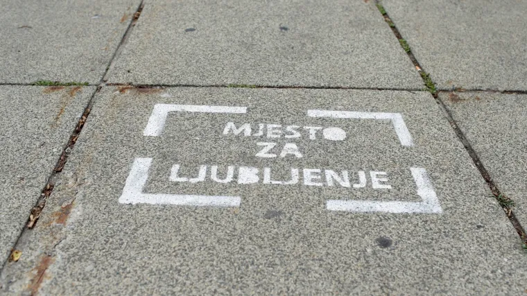 Interaktivna karta romantičnih mjesta: na kojoj klupi u Zagrebu se najljep&scaron;e ljubiti?