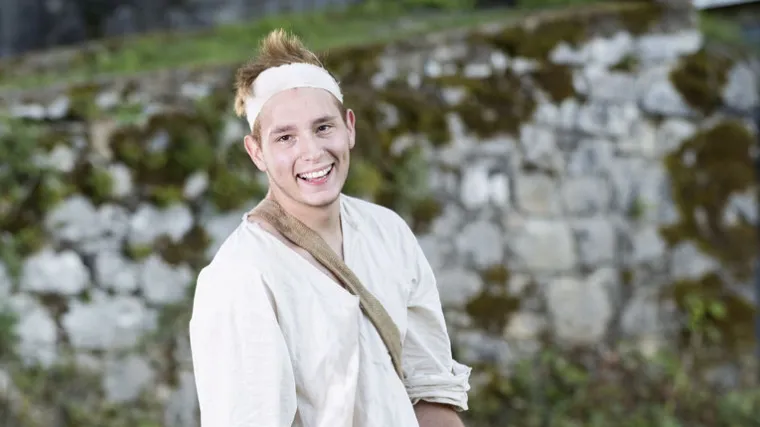 Tužna životna priča biv&scaron;eg natjecatelja Anna: 'Jeo sam vlastitu krv koja je kapala u juhu jer mi je mama razbila nos'