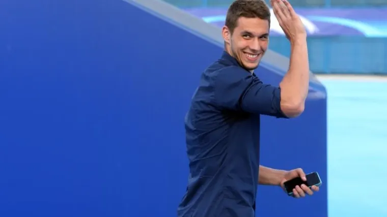 Njegov smije&scaron;ak za vrijeme &scaron;etanja stadionom puno je toga rekao...