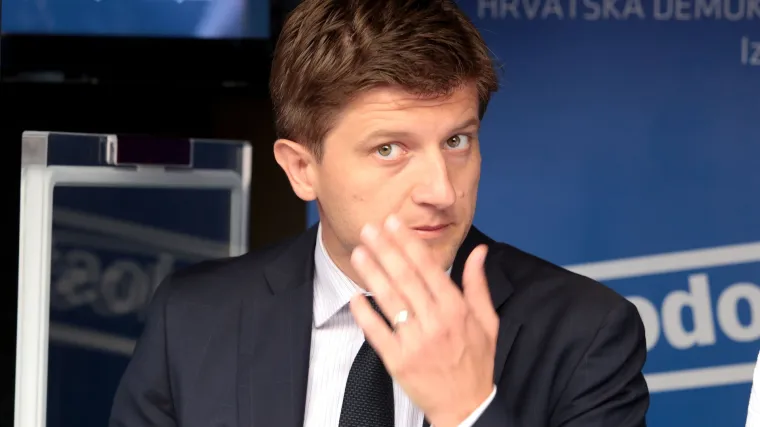 Marić: 'Vlada će u srijedu prihvatiti pismo o konverziji kredita u francima i poslati ga EK'