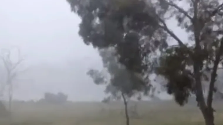 Padali komadi leda, gromovi udarili 80 tisuća puta!