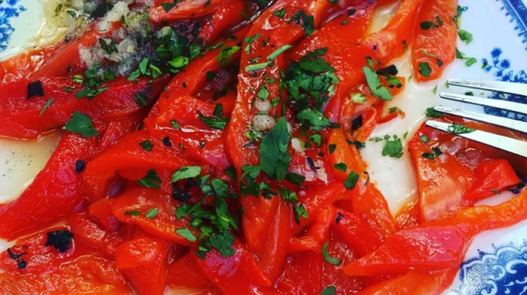 Brzinski ručak: Pečene crvene paprike s fa&scaron;irancima