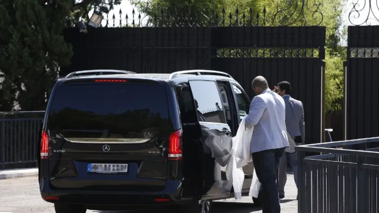 Saudijska princeza zatočila dekoratera u Parizu i natjerala ga da joj ljubi stopala