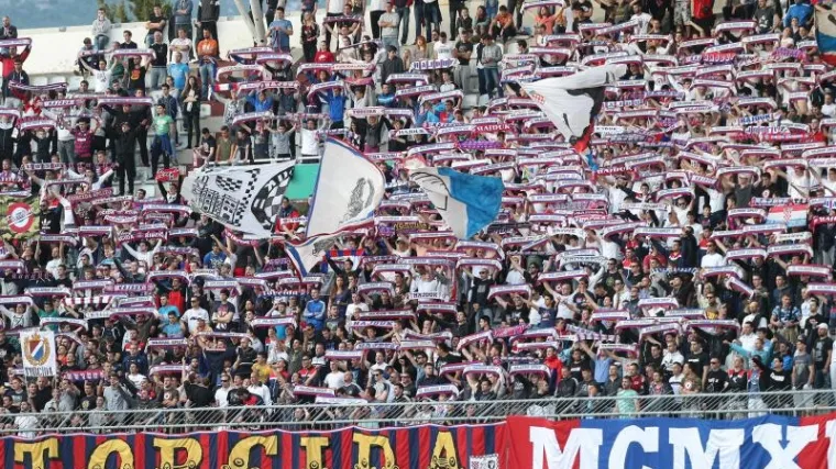 Torcida stiže u velikom broju na Maksimir, Bad Blue Boysi će se imati s kime nadvikivati