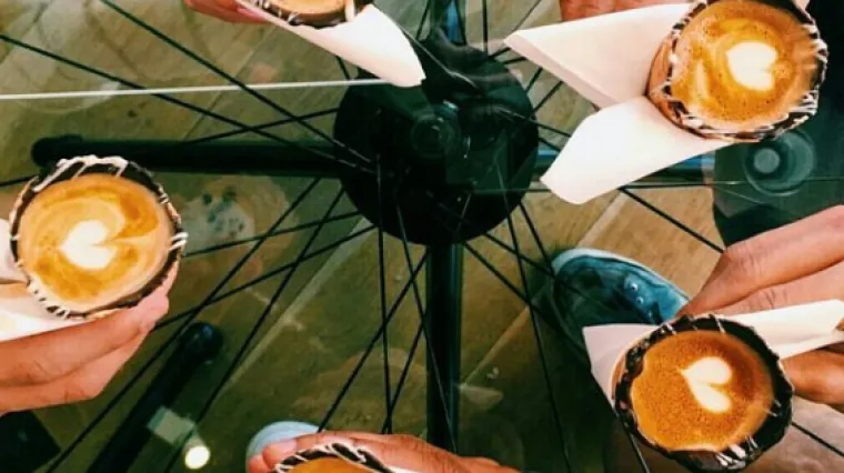 Instagram ludi za kavom iz korneta: Nema razloga da kavu pijete iz obične &scaron;alice nakon ovoga