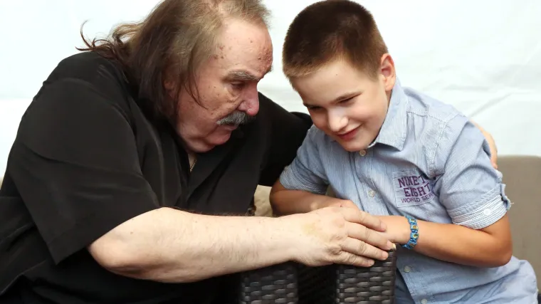 Mali Mate upoznao velikog Matu i sad ima jo&scaron; samo jednu želju- kompjutor