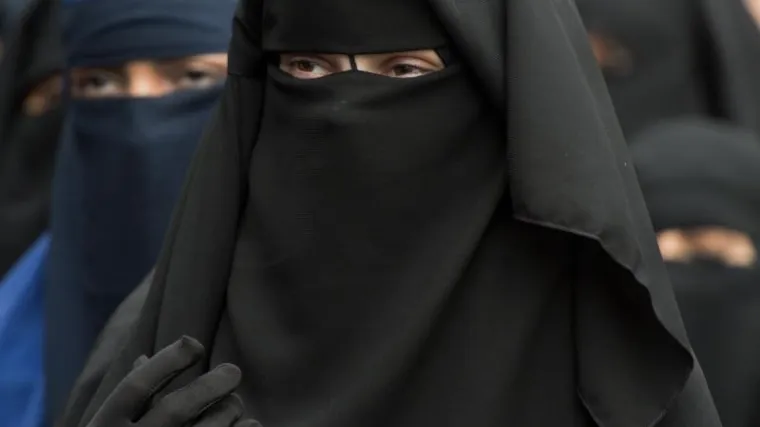 Bugarska na većini javnih mjesta zabranila burke i ostalu odjeću koja pokriva lice