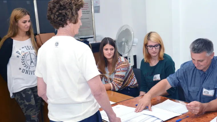 Po&scaron;teno odradili svoj posao, ali novca nema: naknade za biračke odbore jo&scaron; na čekanju