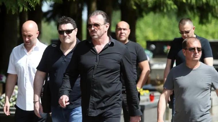 Policija u lovu na kompanjona 'dečka s Knežije'