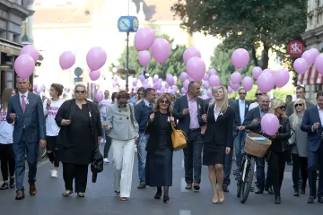 U Zagrebu obilježen Dan ružičaste vrpce: povorka posvećena svima koji su izgubili bitku s rakom dojke