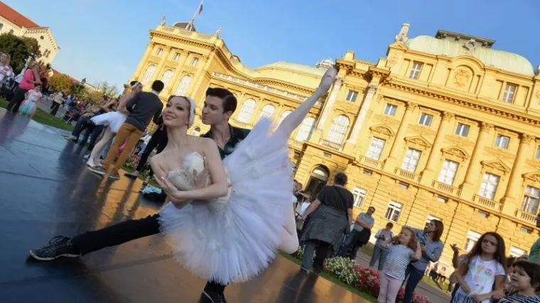 Večeras Zagreb di&scaron;e punim plućima: Bijela noć na čak 18 lokacija po gradu