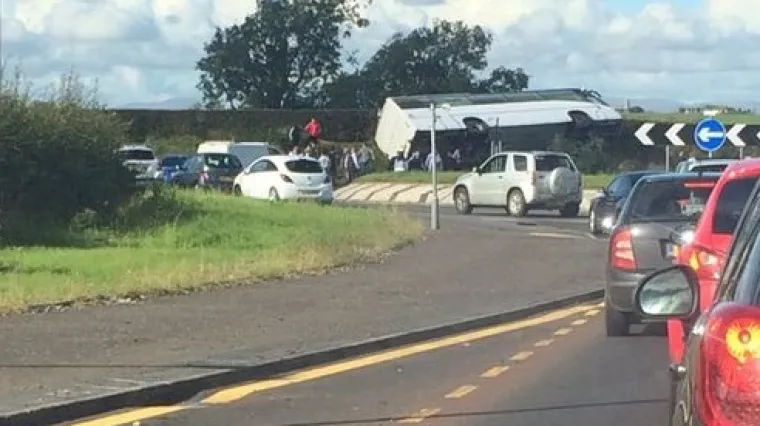 Prevrnuo se autobus s navijačima Rangersa, jedan poginuo, deseci ozlijeđenih