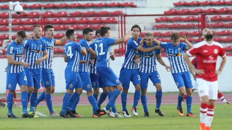 Lokomotiva slavila u Parku mladeži, Osijek sve dalje od Rijeke