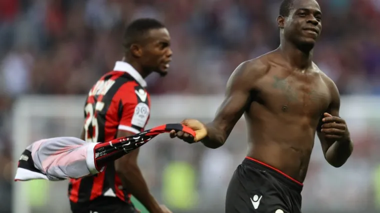 Balotelli dao golčinu, zaradio crveni i odveo Nicu na vrh