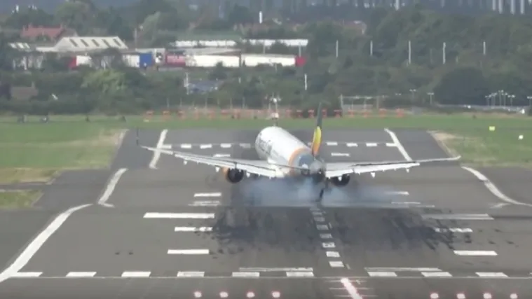 Samo za neustra&scaron;ive: ako se bojite letjeti avionom, ovaj video nipo&scaron;to nije za vas!