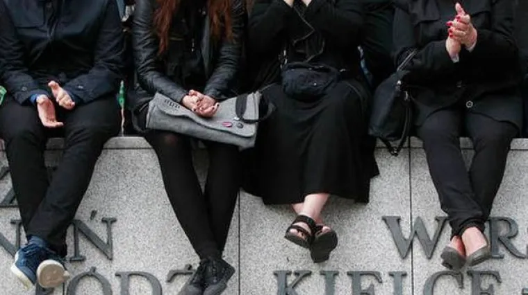 Poljakinje u &scaron;trajku zbog zakona o pobačaju: danas ne idu na posao niti će obavljati svoje svakodnevne dužnosti