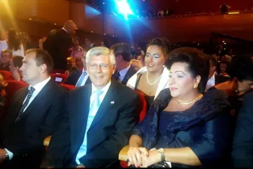 Reiner ponosno podijelio fotografije svoje supruge i kćeri