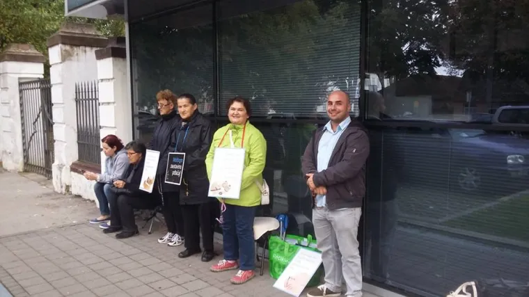 Skandal u Vukovaru: netko moliteljima iz inicijative '40 dana za život' prijavljuje da žene dolaze na abortus