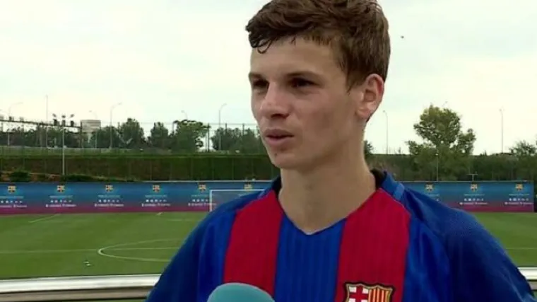 S dvije godine pobjegao od rata, a danas ga uspoređuju s Iniestom