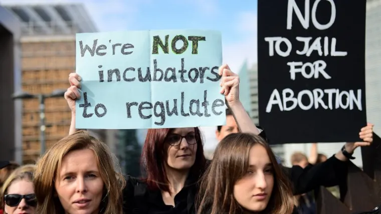 Parlament odbio uvođenje potpune zabrane pobačaja