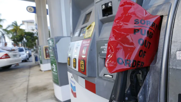 Milijuni ljudi u SAD-u bježe pred uraganom desetljeća: ceste zakrčene, trgovine opusto&scaron;ene