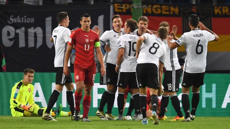 Lewandowski i M&uuml;ller blistali u pobjedama Poljske i Njemačke