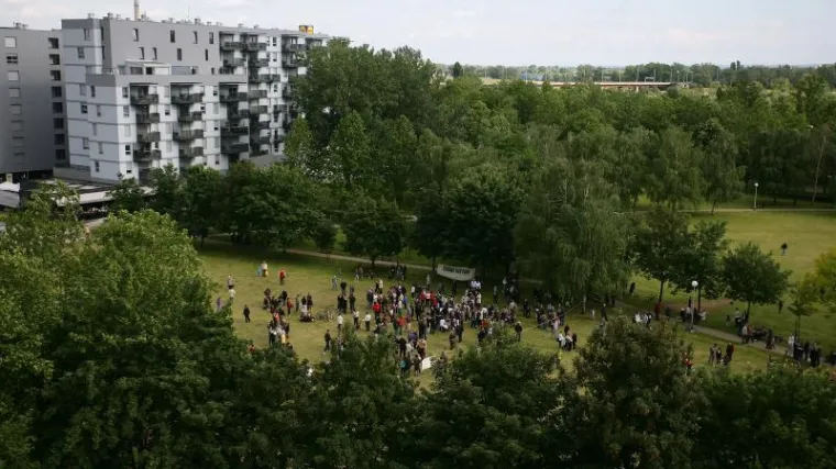 Župnik sad kaže da crkvu ne moraju graditi u parku, ako se ponudi nova lokacija